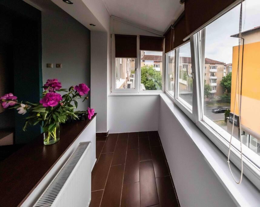 Apartament *